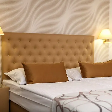 Harmony Club 3* اوسترافا