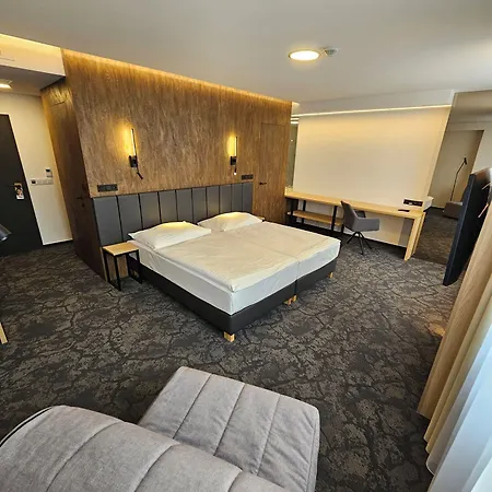 Harmony Club Otel Ostrava