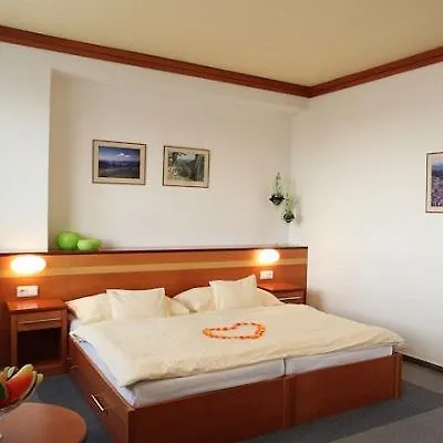 Harmony Club Otel Ostrava