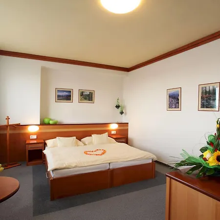 Harmony Club فندق 3*