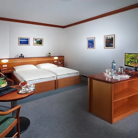 Harmony Club فندق 3*